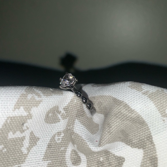 (2for$30)Zircon Heart Ring - Picture 3 of 5